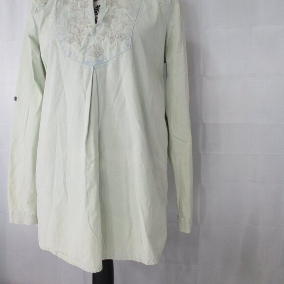 SIGNATURE STUDIO Embroidered Tunic Top NWT Small💥 - Picture 4 of 8